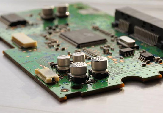 PCB制板工藝中的過孔塞油是什么意思？